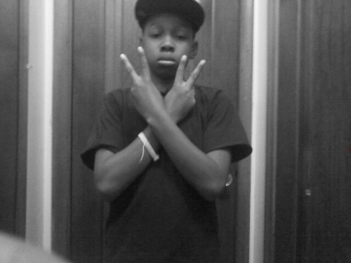 I love God! / i love to box / im a great friend / i play wr and rb for the Detroit  hurricanes /and i play sg and c for my b-ball team