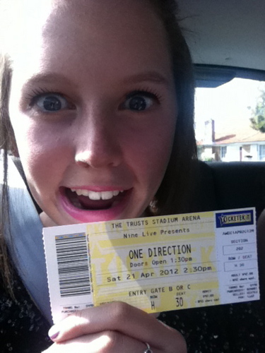 OH YEAH NEW ZEALAND DIRECTIONER YEAH. Everything and anything One Direction
Tumblr: http://t.co/5svUsZy8Oe