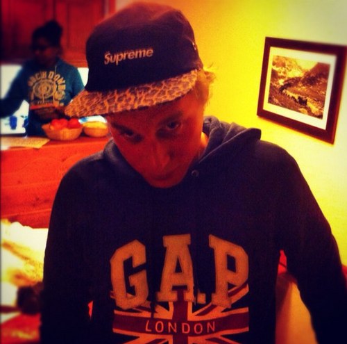 cnetream's profile picture. 