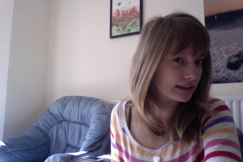 Hello! I teach piano in Brighton and London, 4 years experience, love music! Also love tea and coffee.
