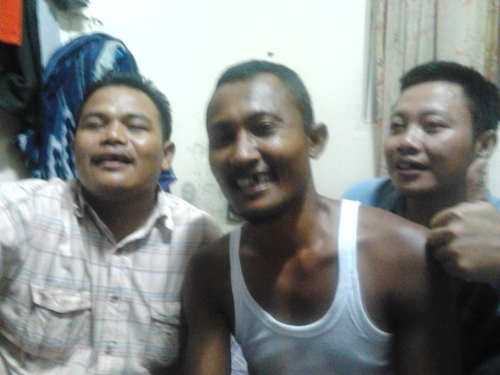 slalu gembira aja..