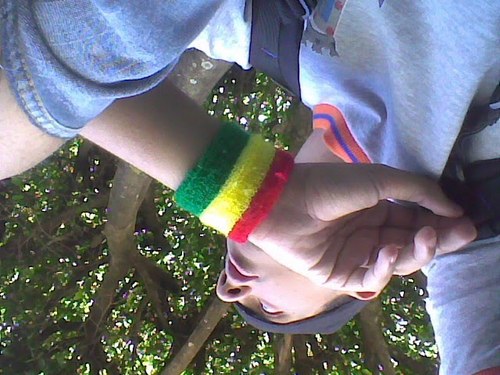 Eu que vivo com α cαbeçα nα luα, com músicα no ouvido e corαção nα bocα :)
SKATE PARA SMP SZ
http://t.co/Q29wmvjo