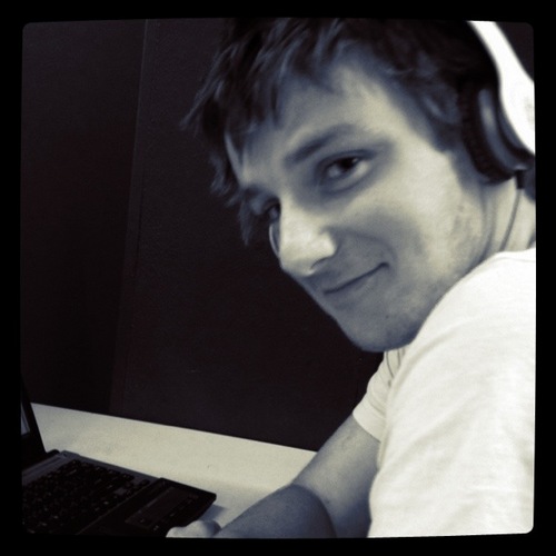 Gleaders9's profile picture. 