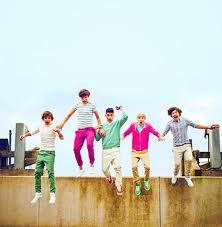 directioner from indonesia                    
feel free to follow or ask for followback.
give us a shoutout please?