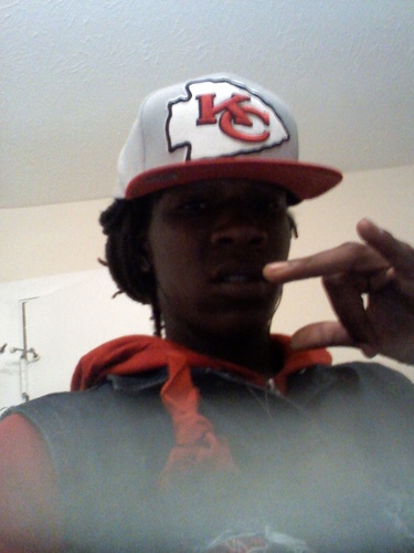 flylifeshit's profile picture. Stay solid stay true stack money fuck friends...