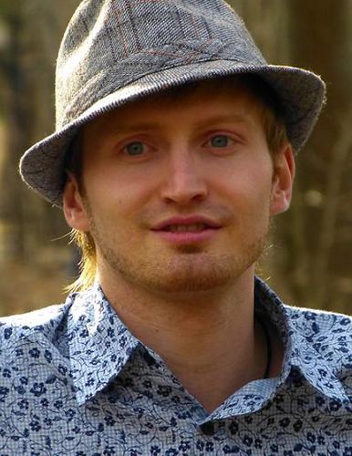 nikpenkin's profile picture. нас смотрят те, кто потерял пульт от телевизора