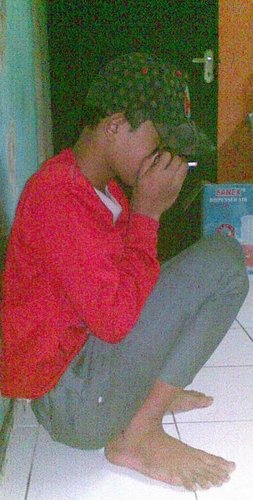 saat terindah bersamamu mengukir bahagia menghiasi hari-hariq pesona indahmu membekas direlung kalbu. tutur katamu, bahasa santunmu, bukti akan kecantikan hatim