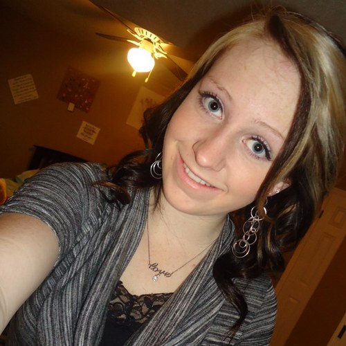 Candice_13_'s profile picture. #teambasketball, taken by an amazing guy :) #teamcopperhills :)