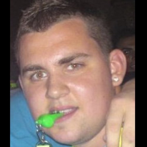 zltaylor90's profile picture. laid back! ;-)