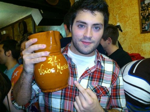 oscmeri's profile picture. Hey there! I am using Wha.....Twitter? o.O