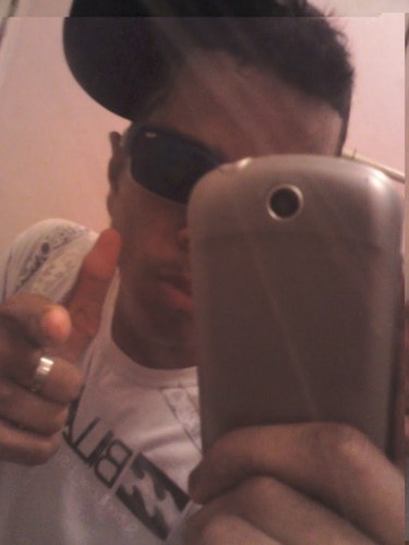 Sσυ fυNkєiяσ & мє σяkυlнσ ♫
Msn & face : nael-timao@hotmail.com
Orkut :http://t.co/7UmcgISGAQ
F「c「 f「rça & Fé