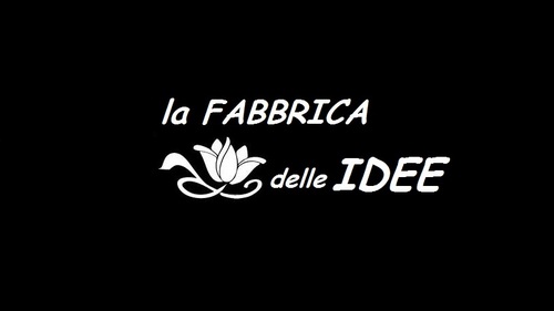 Dedicato a chi ama il sorriso, la bellezza ed il design. IDEE fatte di un pizzico di vanità ed un sobrio senso del lusso.