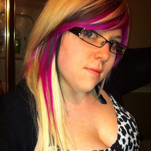 sweetygiirl001's profile picture. je suis laurence une nouvelle venue ici ...donc c sa