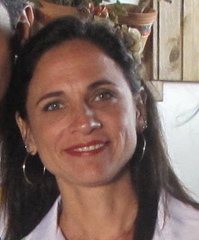 mluizaocampo's profile picture. publicitária, mestre em memória social e escritora multiuso.