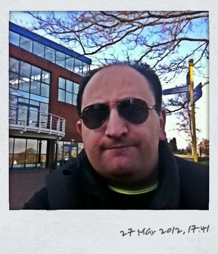 azimi121's profile picture. اوست گرفته شهر دل من به کجا سفر برم