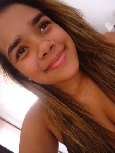 Se aprende a amar não quando se encontra a pessoa perfeita, e sim quando se aprende a crer na perfeição de uma pessoa imperfeita.