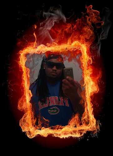 TheRealDJSmilez's profile picture. 