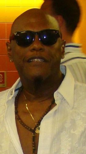 Cuban Singer. Looking for friends. I'm very friendly.