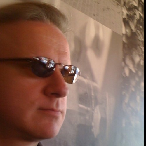 24hourtourist's profile picture. I am a writer, applied cynic in all things deemed entertaining in Hollyland.