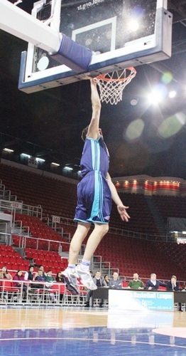 serhatis's profile picture. 