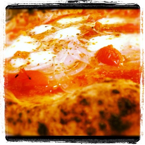 arcate102's profile picture. アルカーテは、青葉台にあるイタリア料理店です。 薪釜で焼くピッツァをはじめ、おいしさの追求と、皆様への幸せな時間の提供の為、毎日奮闘中です。皆様お待ちしております！