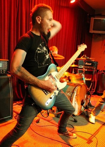 Hey guys, I'm the lead guitarist for @TheHistoryOf1. Check us out on Facebook!