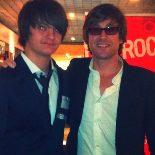 FanThDutronc's profile picture. Sa musique, son humour, son univers. L'artiste !  [20/04] - [11/07] 3 :) et Fan de 1986 Prod !