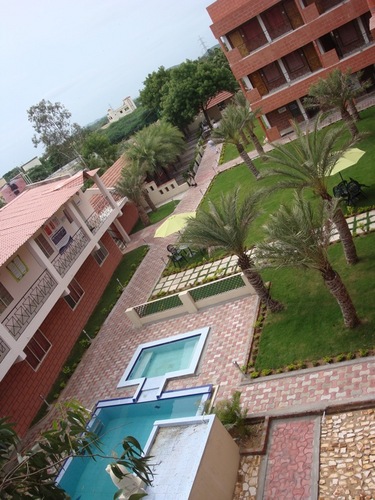 AAYUSHMAAN IS INDIA'S BEST NATURE CURE HEALTH RESORT, DRUGLESS THERAPIES, YOGA, AND NATURAL POLLUTION FREE RESORT ATMOSPHERE WITH SWIMMING POOL, FIR SAUNA ETC