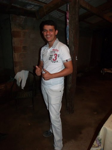 estou certo do que faço, sinto  o que falo, ter  problemas é normal.
na vida tudo passa o que fica são as lembranças daquilo que foi bom.
viva intensamente.