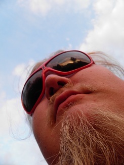 JarkkoN83's profile picture. Opiskelija@Samk, Jääkiekon moniottelija, Puuseppä, Sosionomi, Urheilufani, Mietiskelijä. Kaikki muu on turhaa paitsi ajatteleminen ja jääkiekko.