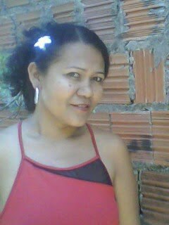 College professor with a Ph.D. in English. Gastronomic translator specialist.