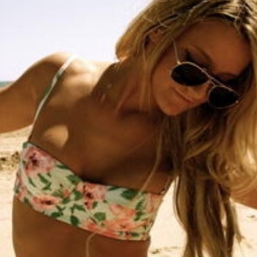 The_LADY_Guide's profile picture. Being a woman does not automatically make one a lady, Follow my twifey @Angelique752 shes #teamfollowback