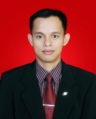 saya hanya seorang insan biasa...yang banyak punya kekurangan....
