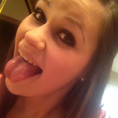 KitKatarinaa's profile picture. face the sun and the shadows fall behind you3