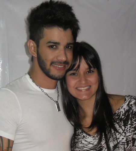 celinhamendonca's profile picture. É amor, o que eu sinto por você não tem tamanho não, tem a força de um tornado no meu coração, e os meus olhos vão chorando feito cachoeira!! ♥ @Gusttavo_lima ♥