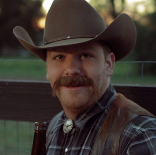 ChuckLabear's profile picture. My friends call me Chaw