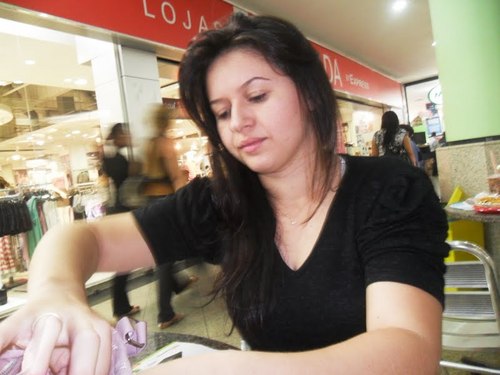 O que mais importa, na verdade, é a sinceridade com que se expõe os sentimentos e a originalidade com que se cumpre este objetivo...
muito xonada (amor EDIM)