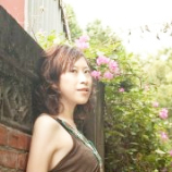 lostinme7's profile picture. 為一介低調的社會工作人員,換了很多個英文名字,最近找到一個比較符合自己的名字,所以,請叫我VIVI吧!