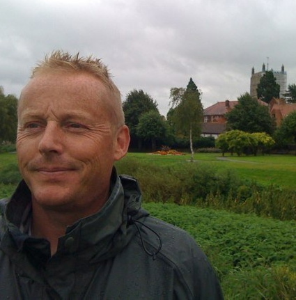 SimonTMarshall's profile picture. Boat Dweller, DIYer, Aspiring Geek, Policy and Learning Bod at BLF, Learning Salesforce Admin