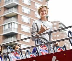 MY DREAM TO MEET CODY SIMPSON AND ONE DIRECTION! I FOLLOW BACK!