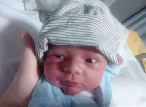 BabyDevlin's profile picture. Devlins Babies is charitable company that help families in there lost of there child. We fundraiser to so we can make tiny moses basket for babies under 30 week