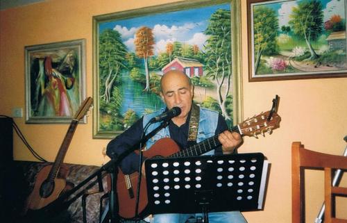 cantautormanuel's profile picture. MANUEL MIGUEZ VIDAL Naci un 13 de Abril en Noalla, Sanxenxo-Pontevedra-España.