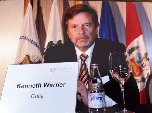 Agente de aduana, empresario, emprendedor, dirigente gremial, vicepresidente Cámara Nacional de Comercio, padre y esposo