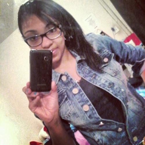 F.ck twitter ! @TheRealNikeGod Has My Heart! Follow Me n Ill Follow Back (: kkay byee!