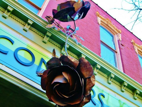 ConnorsMerc's profile picture. Your place for everyday indulgences like Vera Bradley, Brighton, Crabtree & Evelyn, and more!