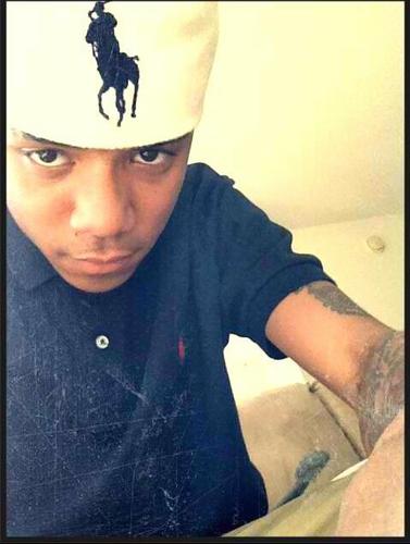 o_O Fuck you lookin at? Just hit the follow button if you want a follow back #TeamTaken {@DimpleeS_FaDaiz}