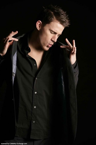 HunkPedia's profile picture. ☐ Single ☐ Taken ☒ Hot