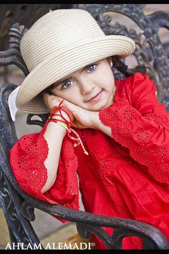 فتاة جامعيه اسكن في المدينة المنوره وارضي ♥♥الرياض كل ما اكتبه بقلمي ^.^ أعشق التطنيش
