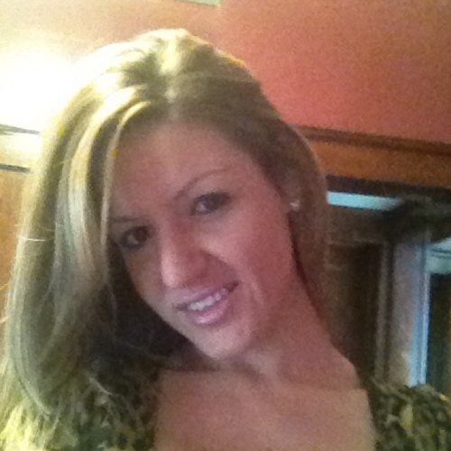 MaryO718's profile picture. 