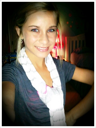 Haileybug_H's profile picture. Pink. Brantley Gilbert. Family. Friends. Clothes. Shoes. Glitter. Scarves. Single. & God is my Savior..†